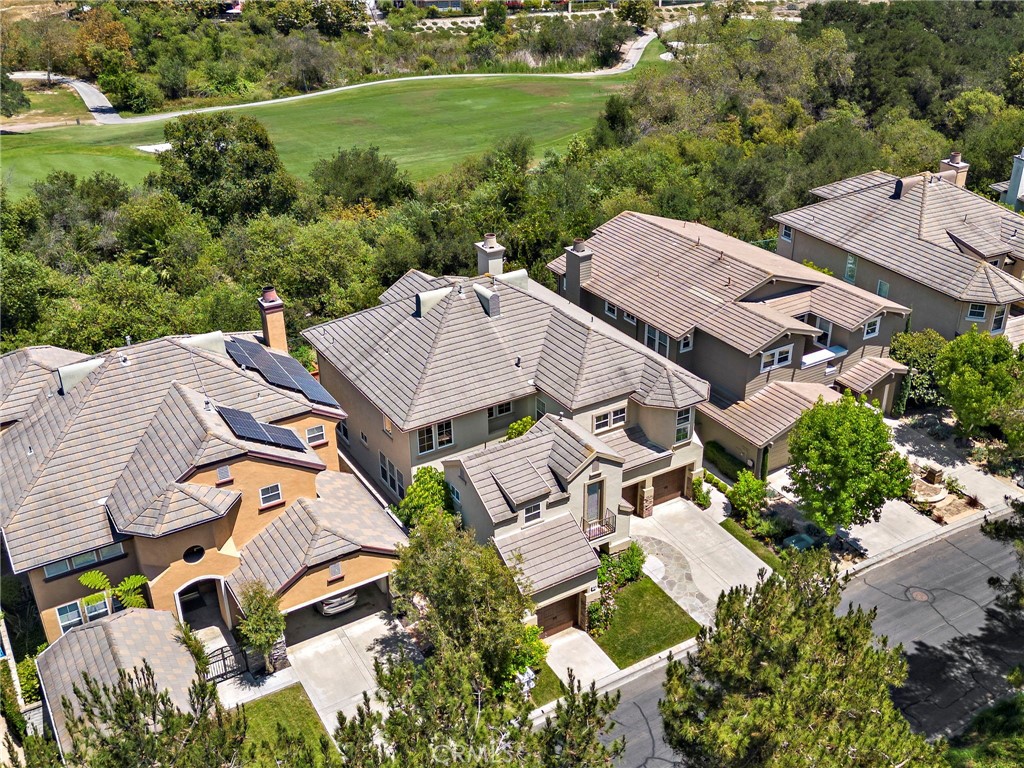 48 Downfield Way