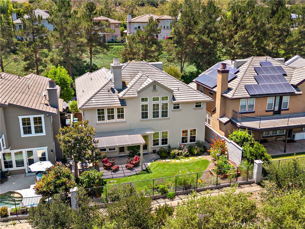 48 Downfield Way