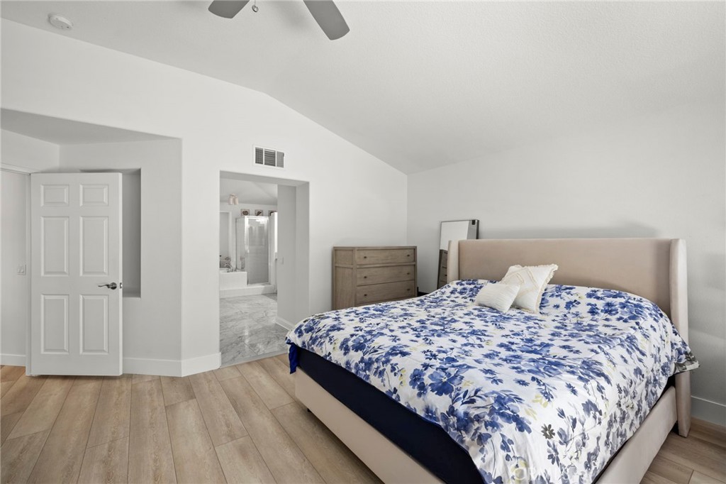 14 Coastal Oak