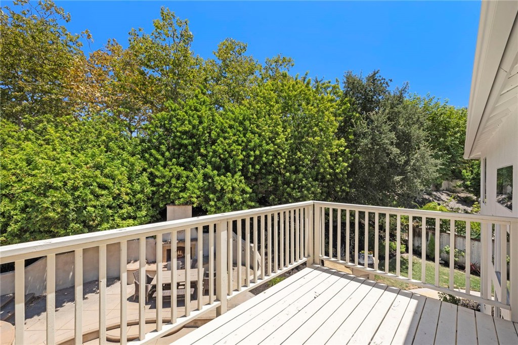 14 Coastal Oak