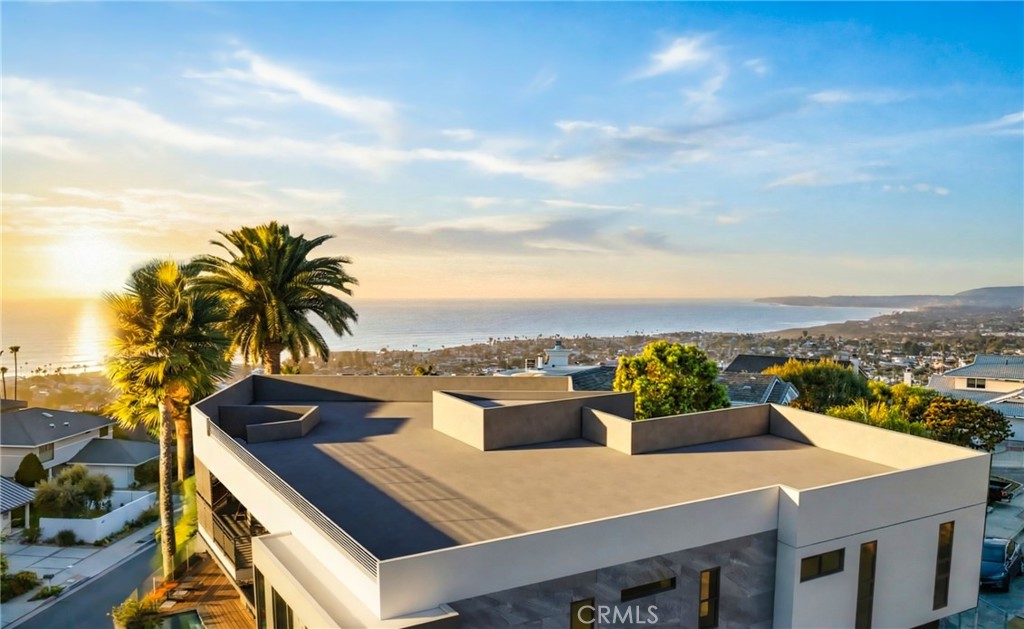 1205 Via La Mesa