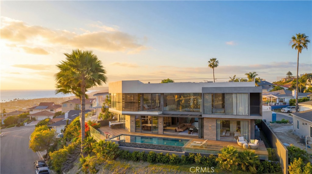 1205 Via La Mesa