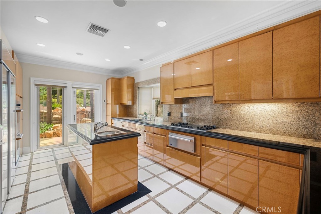 55 Montecito