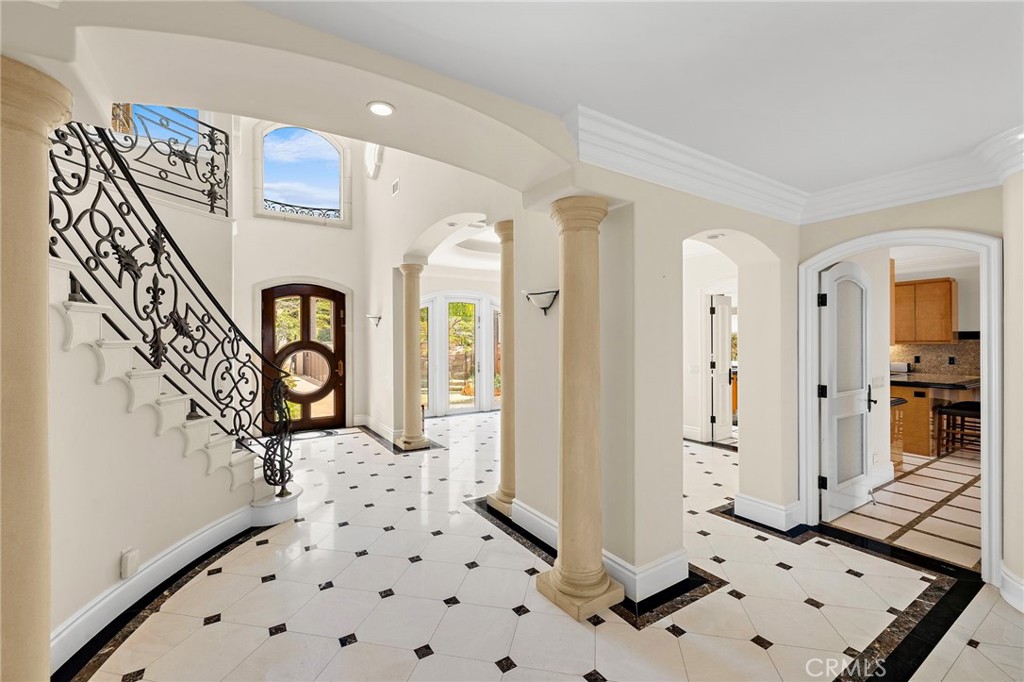 55 Montecito