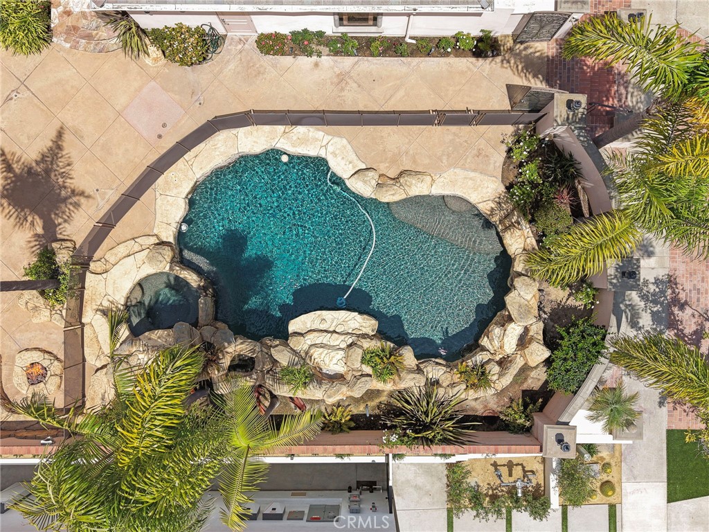 55 Montecito