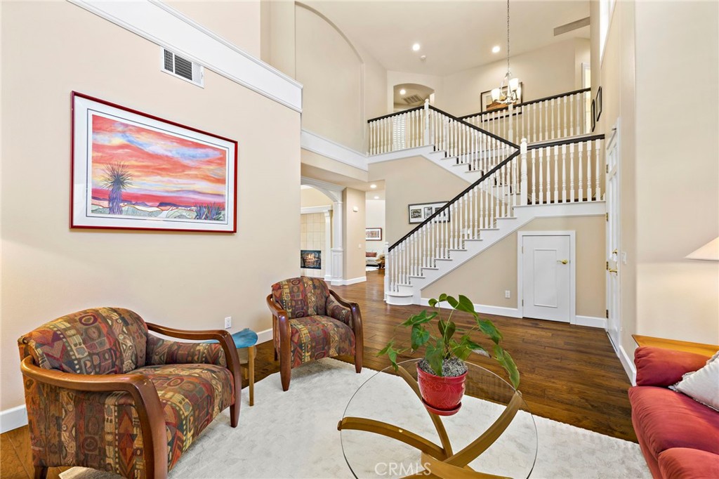 48 Downfield Way