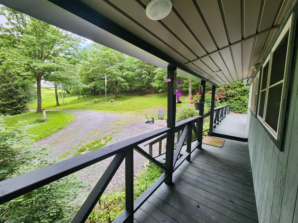 176 Ford Hill Rd