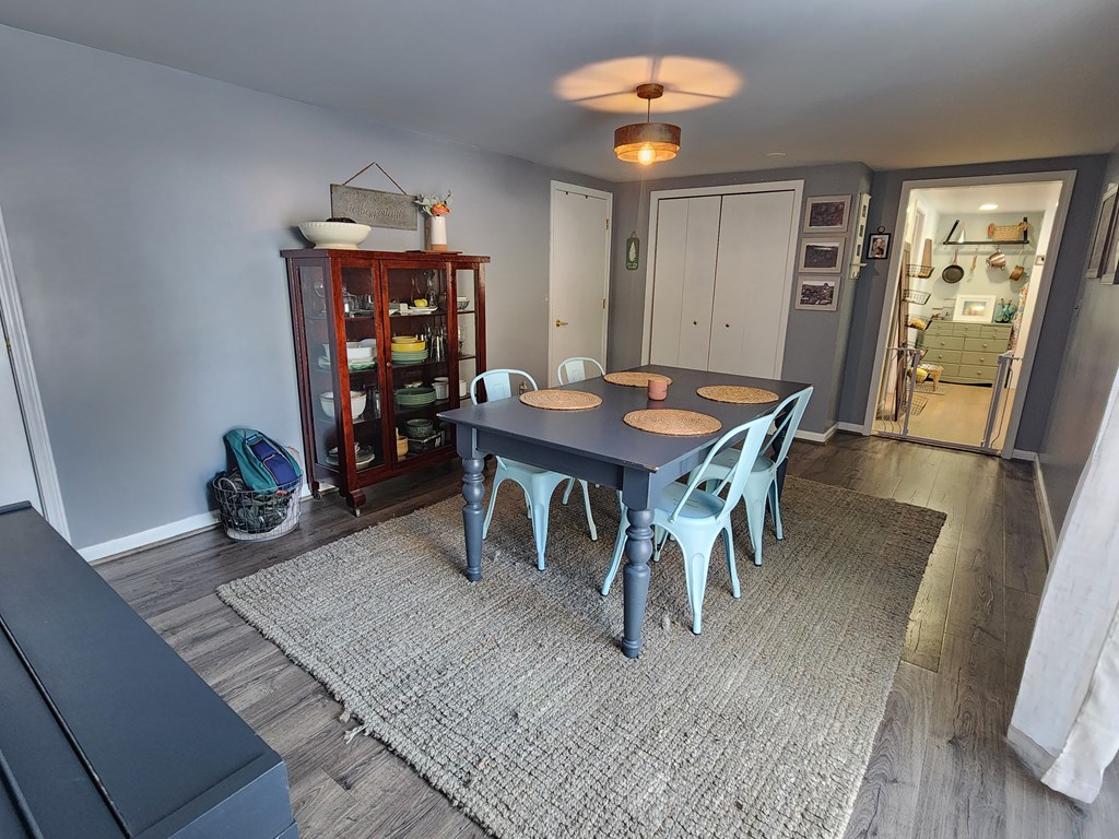 176 Ford Hill Rd