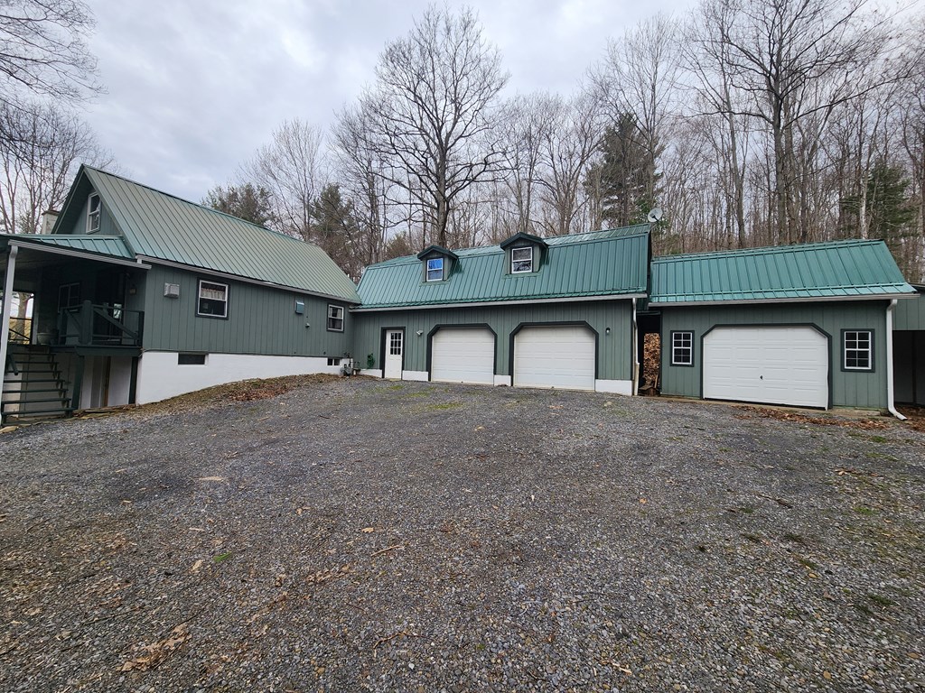 176 Ford Hill Rd