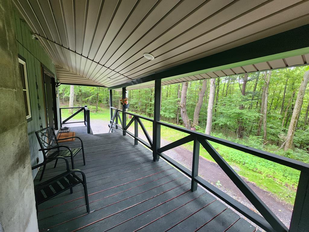 176 Ford Hill Rd