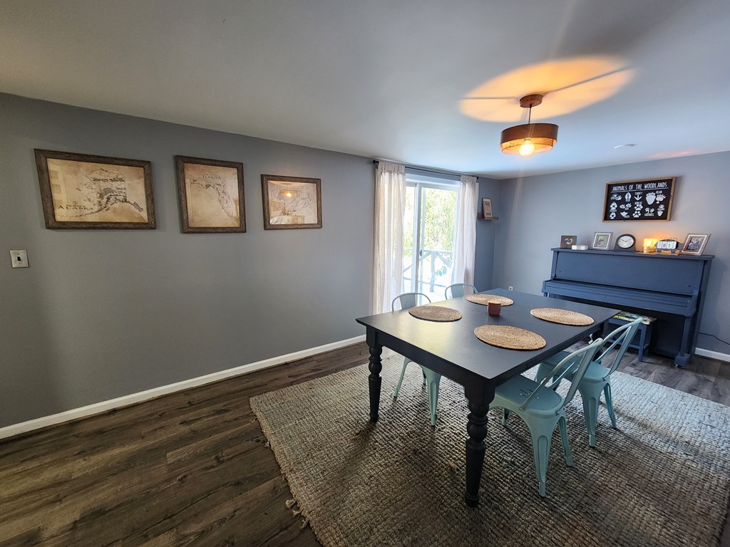 176 Ford Hill Rd