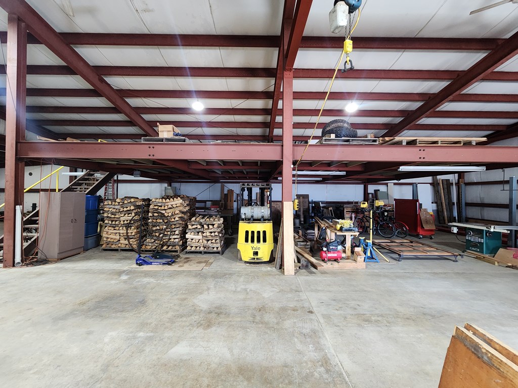 1656 Rt 44 North