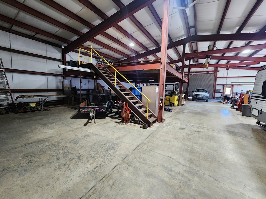 1656 Rt 44 North