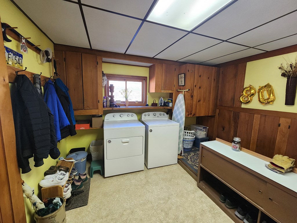 1656 Rt 44 North