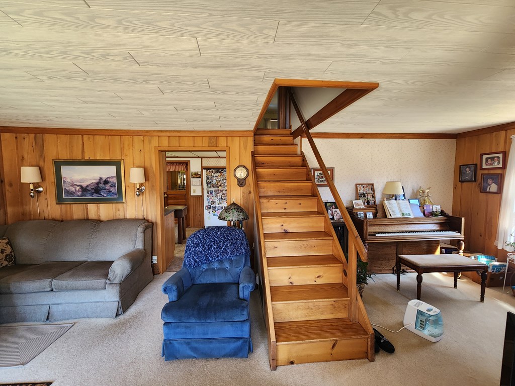 1656 Rt 44 North