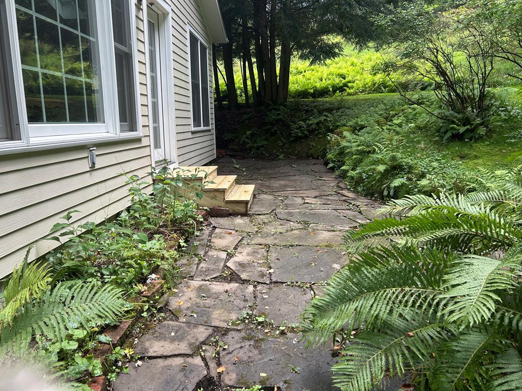 214 Ross Glen Road