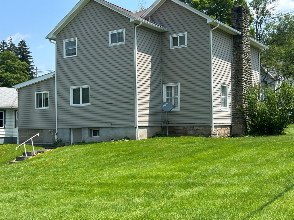 408 South East Street