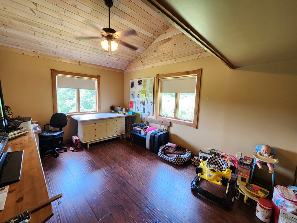 350 Brown Rd