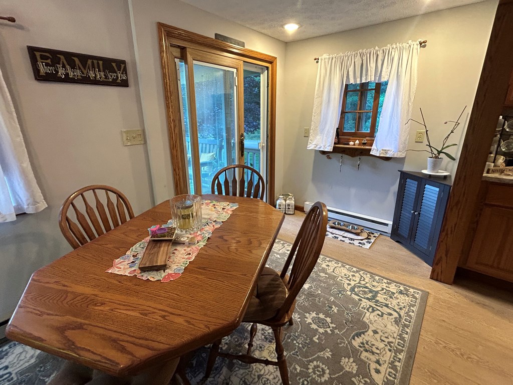 656 North Hollow Road