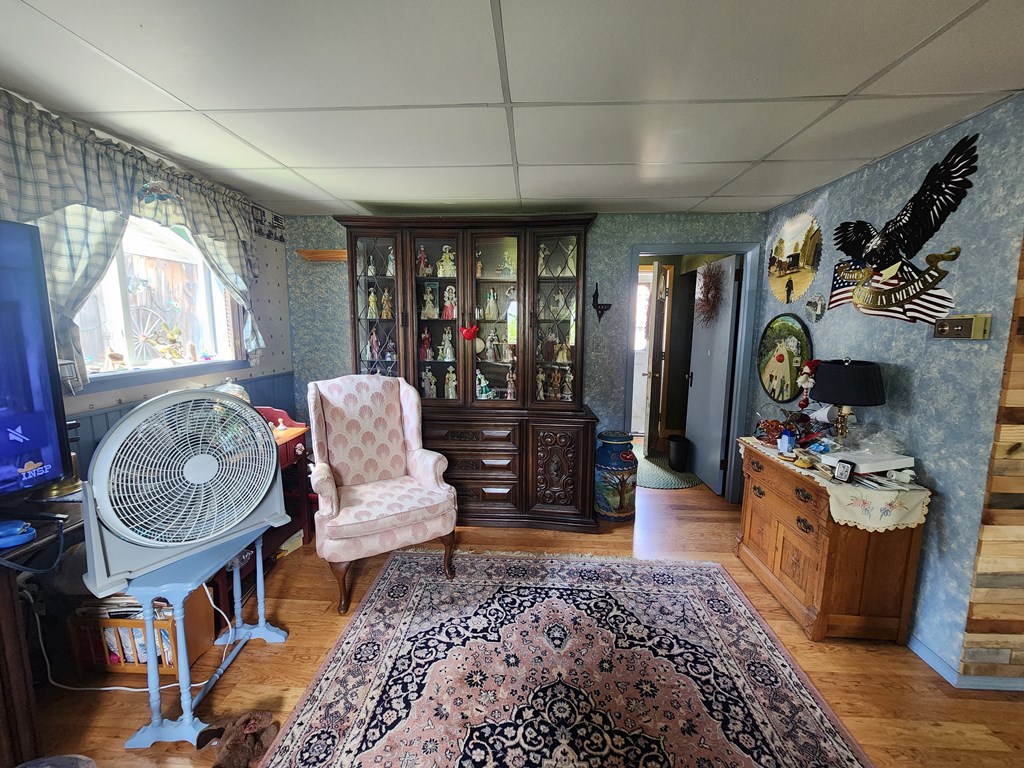 306 E Oak St