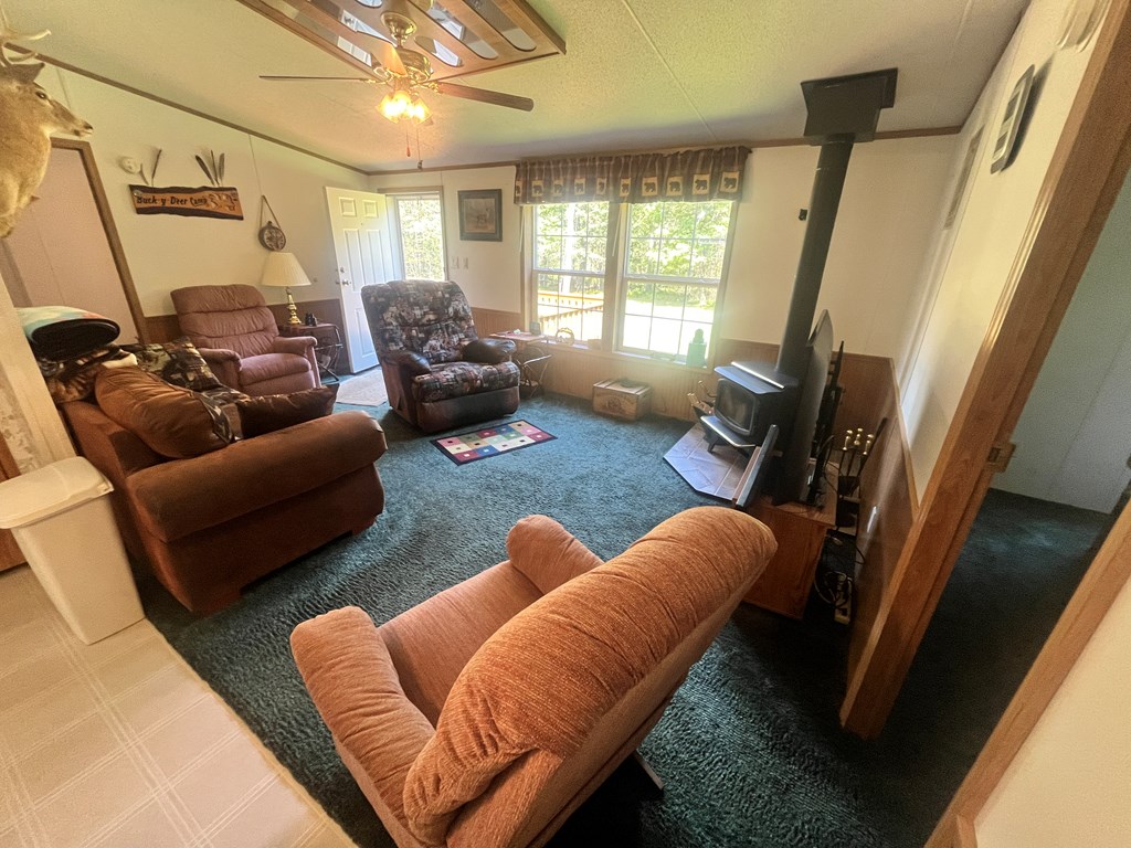 743 Black Diamond Rd