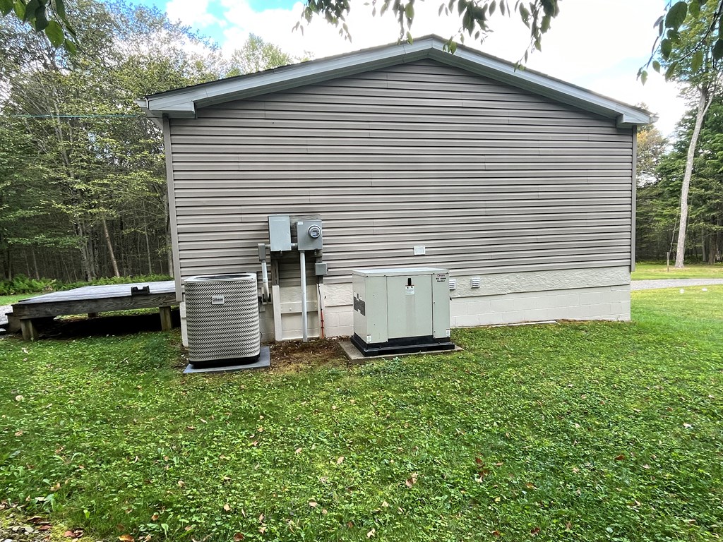 743 Black Diamond Rd