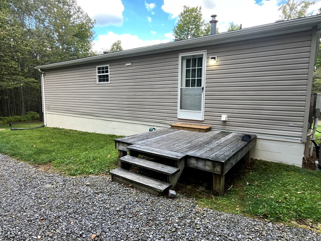 743 Black Diamond Rd