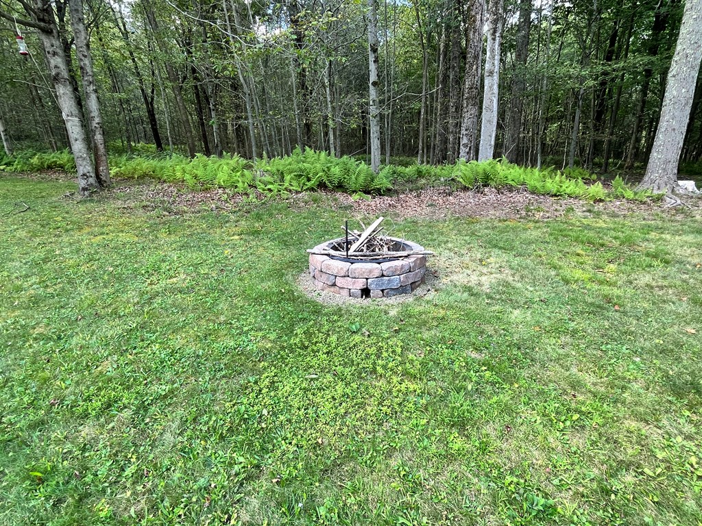 743 Black Diamond Rd