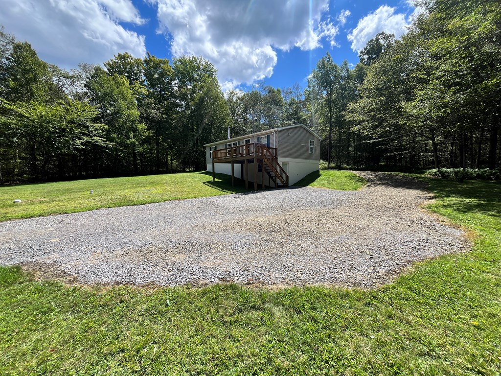 743 Black Diamond Rd