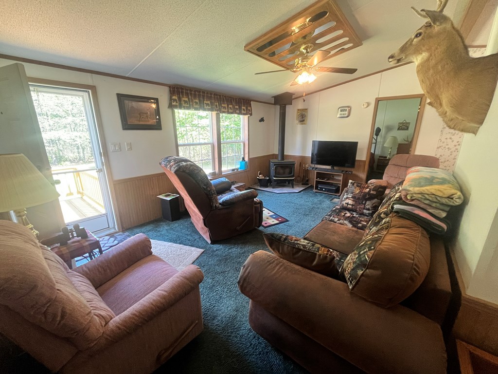 743 Black Diamond Rd