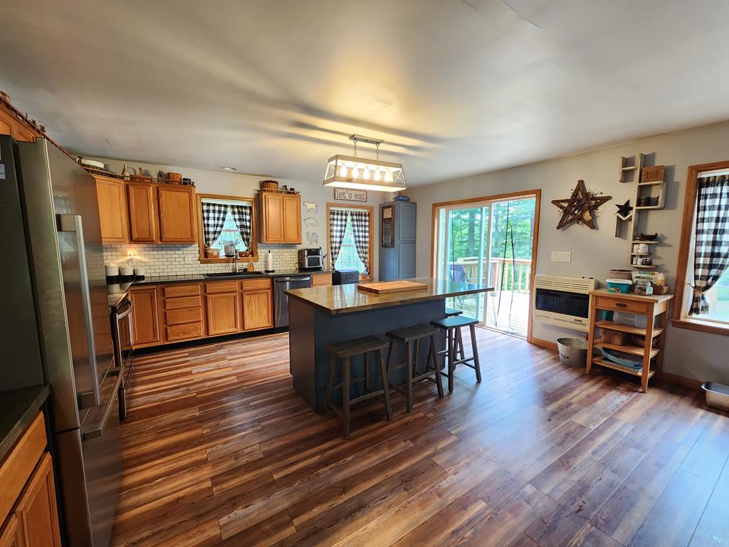 44 Mystery Mountain Lane