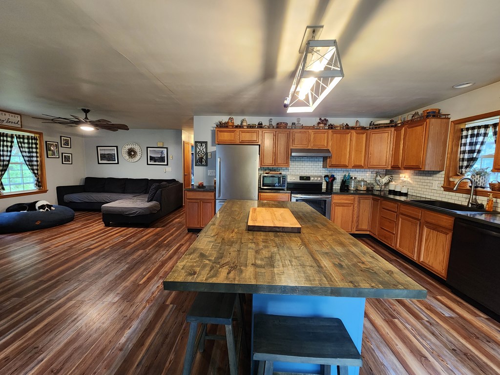 44 Mystery Mountain Lane