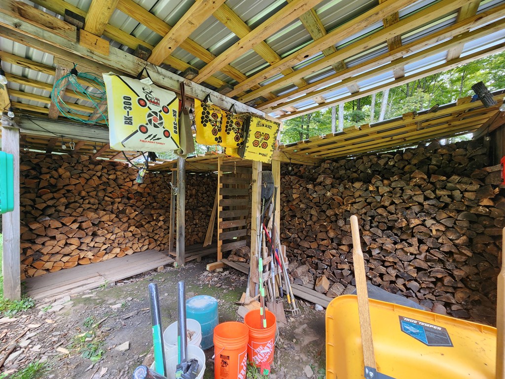 44 Mystery Mountain Lane