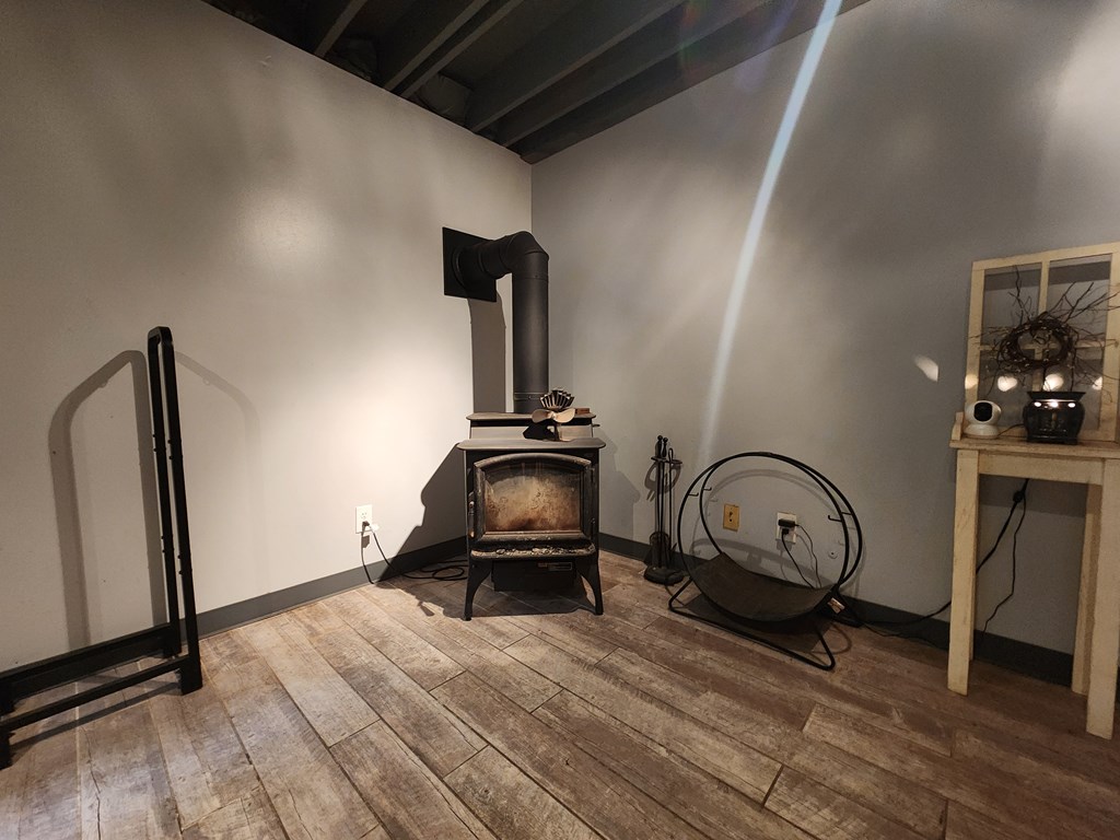 44 Mystery Mountain Lane