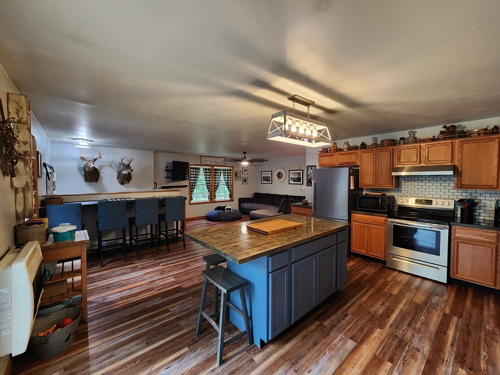 44 Mystery Mountain Lane