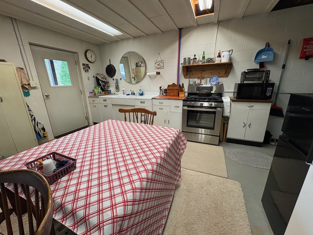 313 N. Brookland Rd.