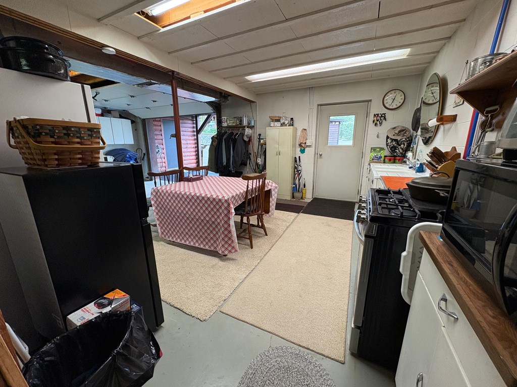 313 N. Brookland Rd.