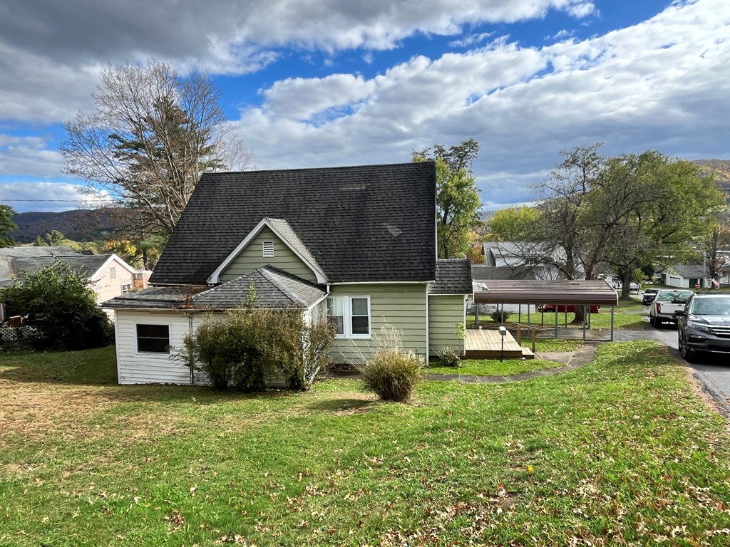 501 Allegheny St, Smethport