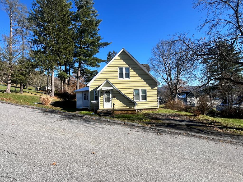 501 Allegheny St, Smethport