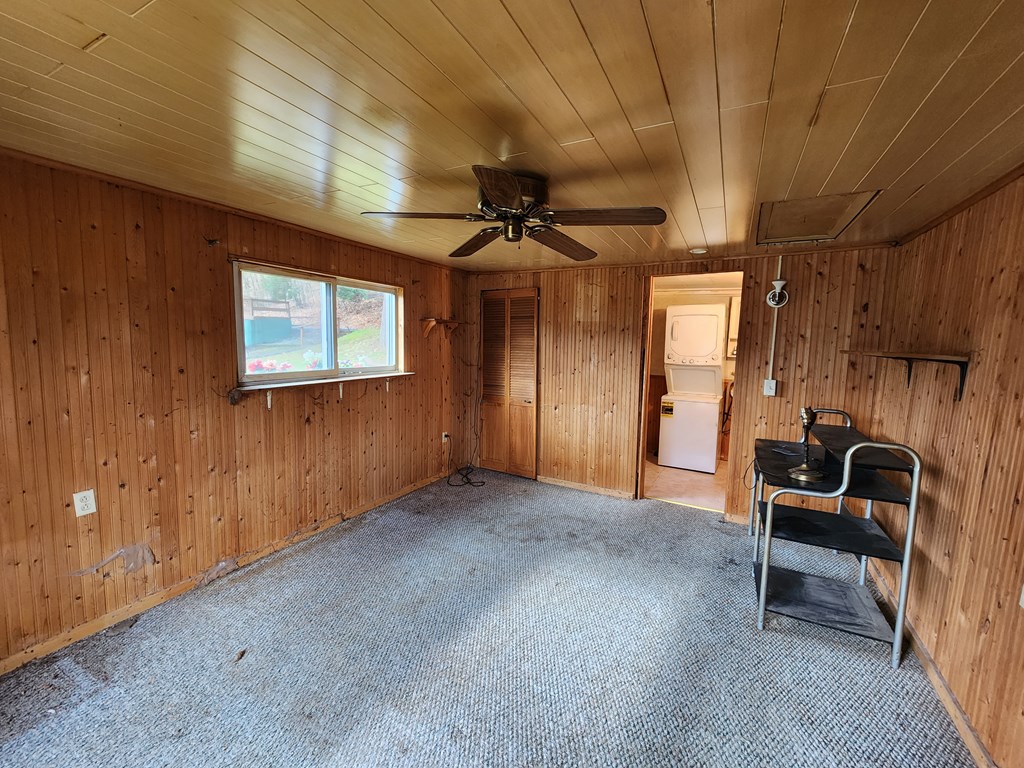 53 Derring Hollow Rd