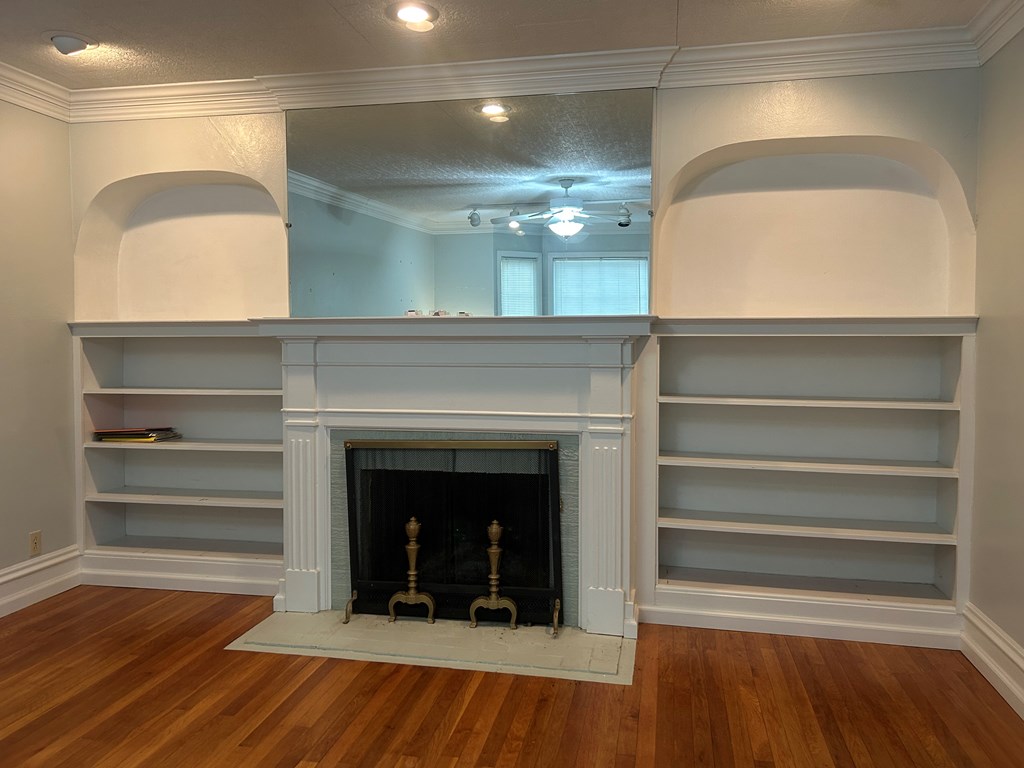 407 Ross Street