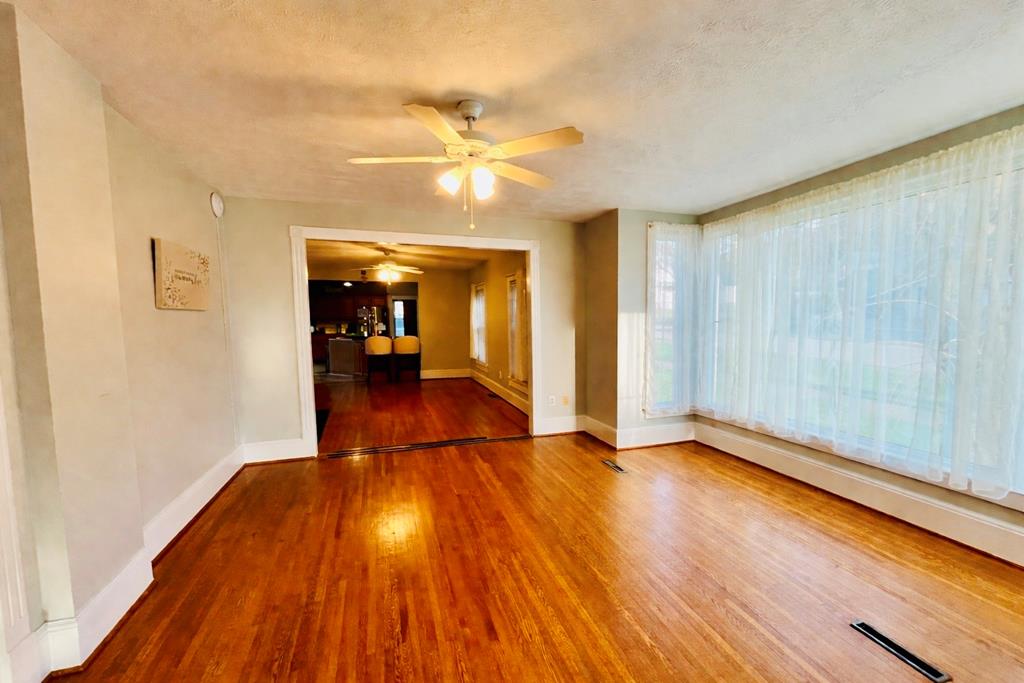 107 Borie St