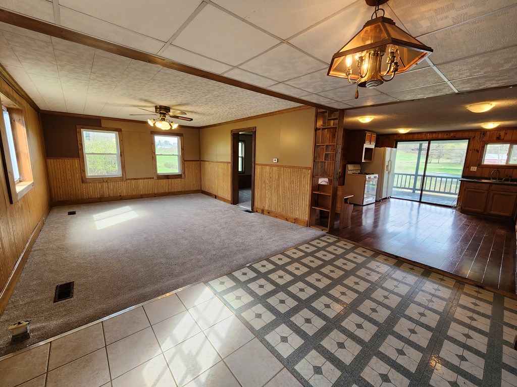 2110 Sr 49 West