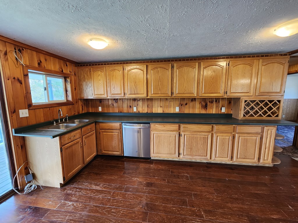 2110 Sr 49 West