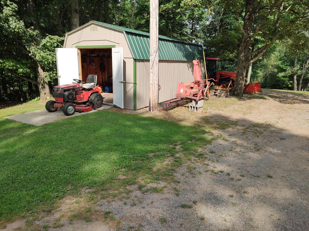 2021 Fox Hill Road