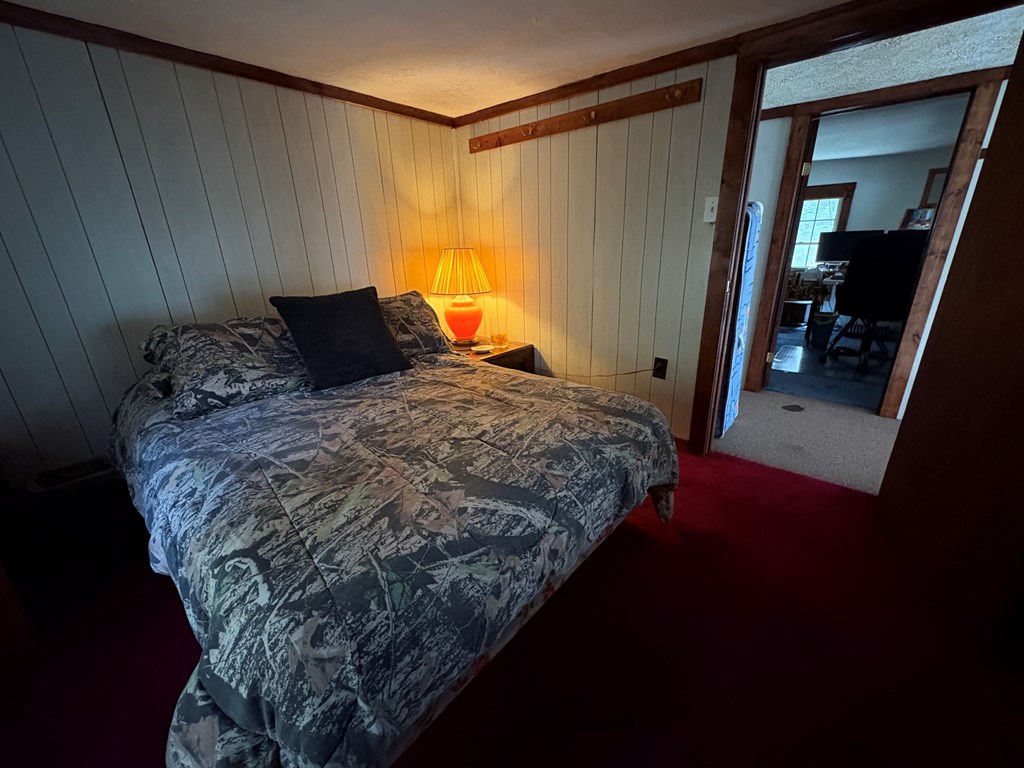 4 Hemlock Ln