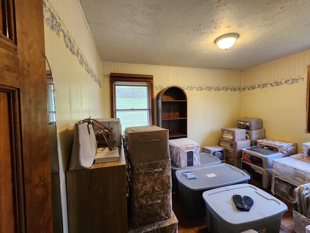 220 Hamilton Run Rd