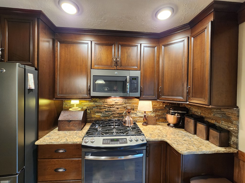 220 Hamilton Run Rd