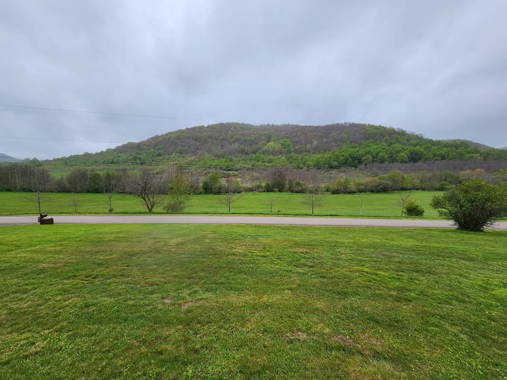 220 Hamilton Run Rd
