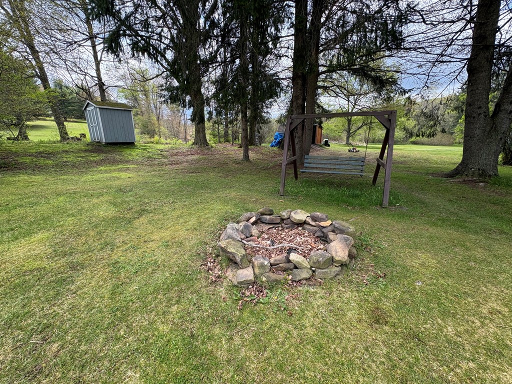 1648 Grover Hollow Rd
